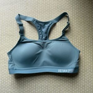 Victoria Sport sports bra